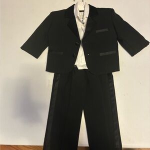 Gio Giovanni toddler black suit 4t